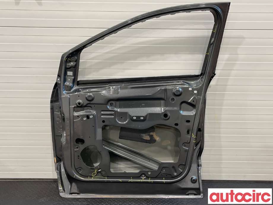 Dør høyre foran til Ford Kuga 2013-2019  (FORD|2387793|GV41-S20124-AH)