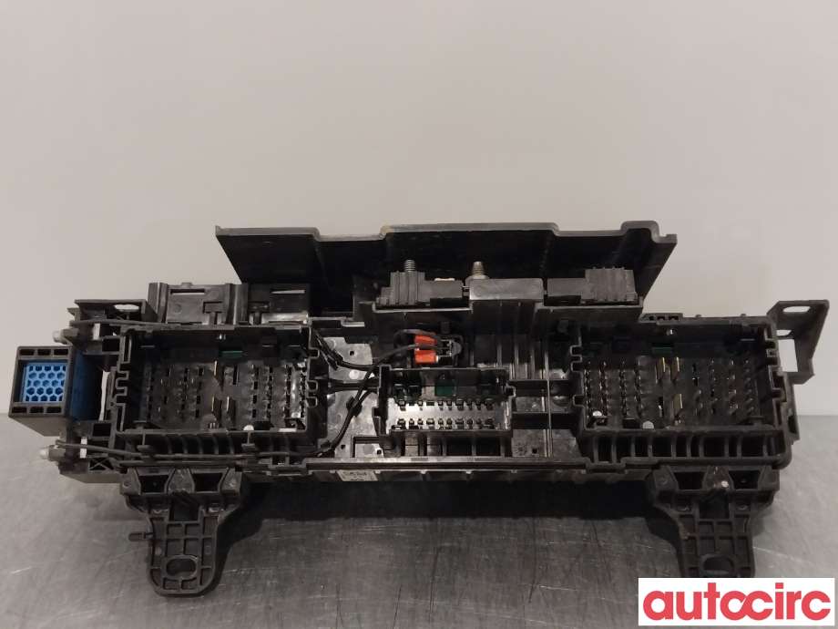Sikringsboks til Tesla Model S 2016-2021 (Fase 2)  (TESLA|1034405-00-F|)