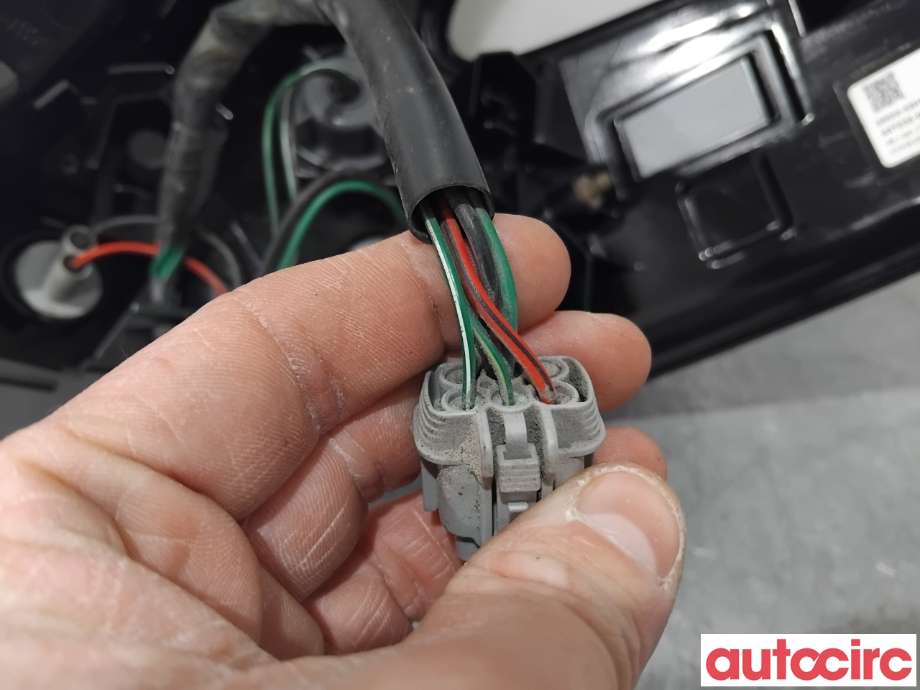 Baklykt venstre til Nissan Leaf 2018-->> (Type II)  (NISSAN|265555SH0A|A4T032-0000|265555SH1A)