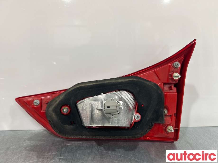 Baklykt venstre indre til Toyota Auris 2013-2015 (Type II, Fase 1)  (TOYOTA|8159102490|)