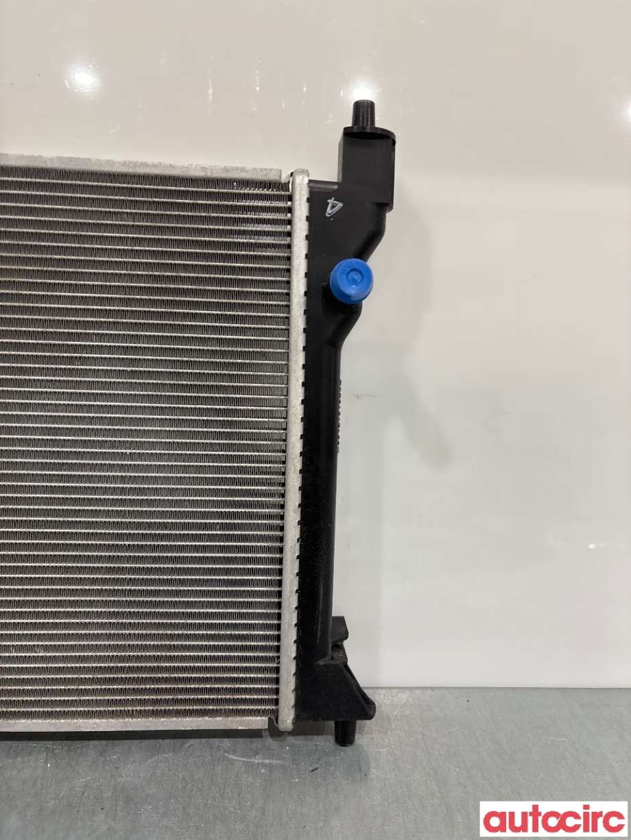 Radiator (automat gir) til Honda e 2020-->>  (HONDA|1J010-61M-003|)