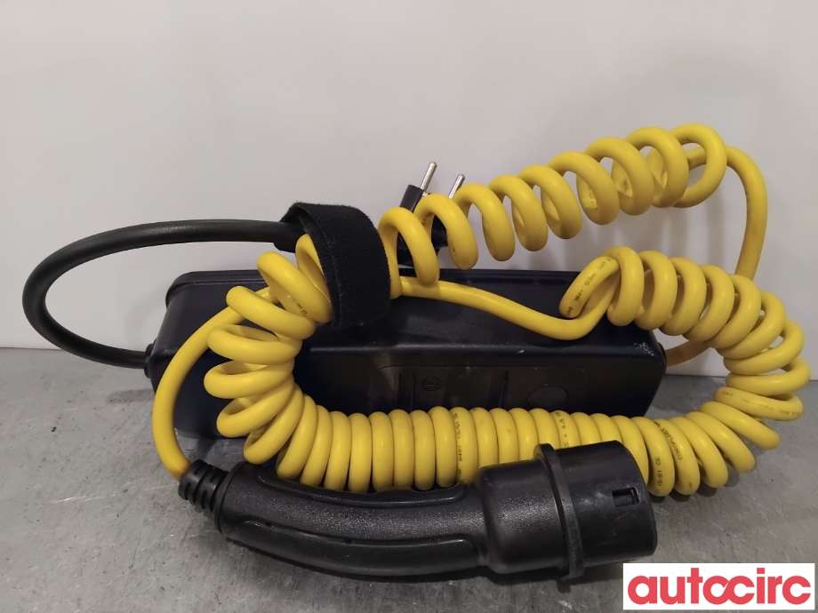 Batterilader kabel til Mercedes GLC 2015-2022 (X253) (X253) (MERCEDES|A0005834200|)