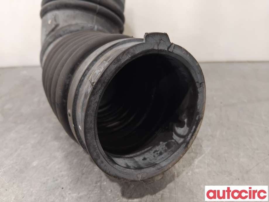 Luftslange innsug til Isuzu D-Max 2021-->> (Type III)  (ISUZU|8983943850|)