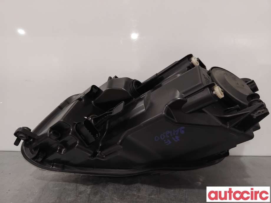Frontlykt høyre halogen til VW Caddy 2010-2015 (Type III, Fase 2)  (VOLKSWAGEN|2K5941006A|)