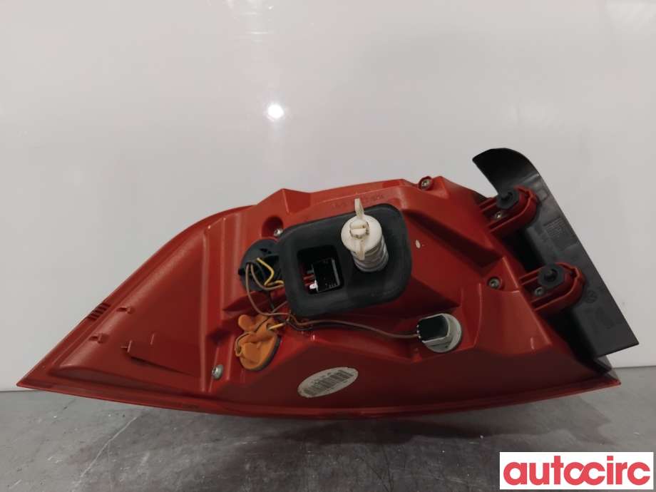 Baklykt høyre til VW Passat 2011-2015 (B7) (B7) (VOLKSWAGEN|3AF945208B|2SK010746-02)
