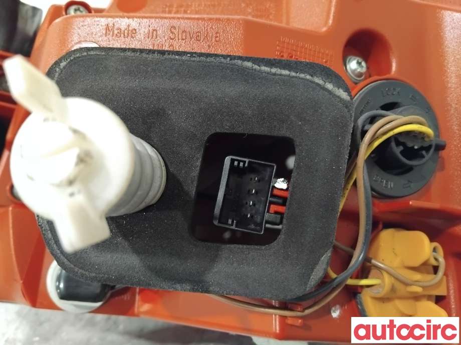 Baklykt venstre til VW Passat 2011-2015 (B7) (B7) (VOLKSWAGEN|3AF945207B|)