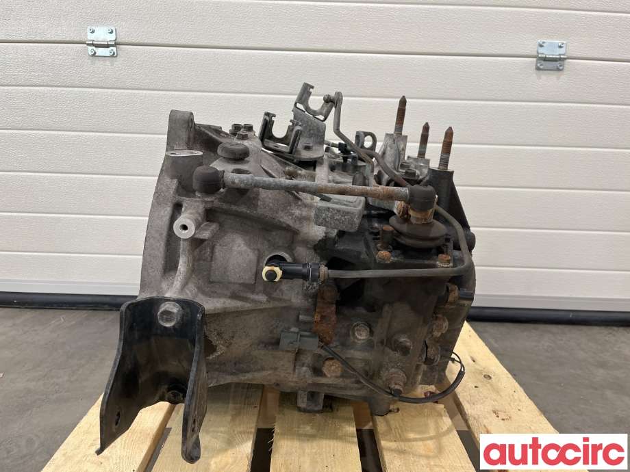 Girkasse manuell 6-trinn til Mitsubishi ASX 2010-2019 (MITSUBISHI|2500A390|F6MBA-1-USZ)