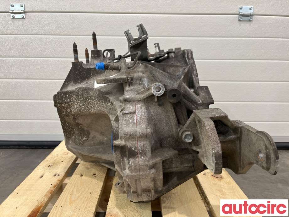 Girkasse manuell 6-trinn til Mitsubishi ASX 2010-2019 (MITSUBISHI|2500A390|F6MBA-1-USZ)