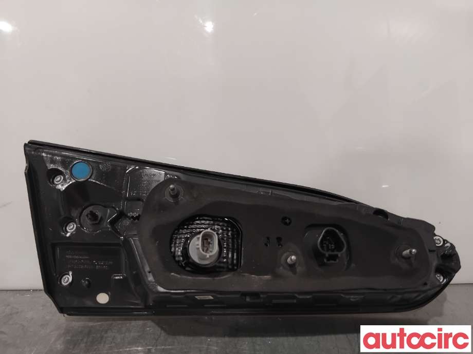 Baklykt høyre indre til Toyota Corolla 2019-->>  (TOYOTA|8158116031|)