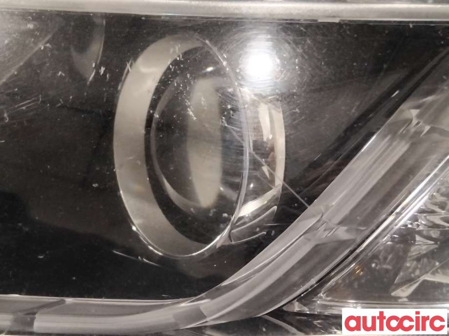 Frontlykt venstre xenon til Kia Sorento 2011-2015 Type II (KIA|92103-2P630||92101-2P630)