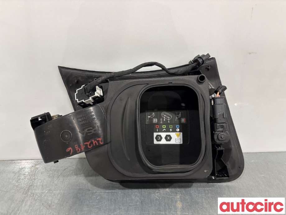Batterilader inntak/luke til Opel Mokka E 2020-->> (Type II) (OPEL|9833719580|)