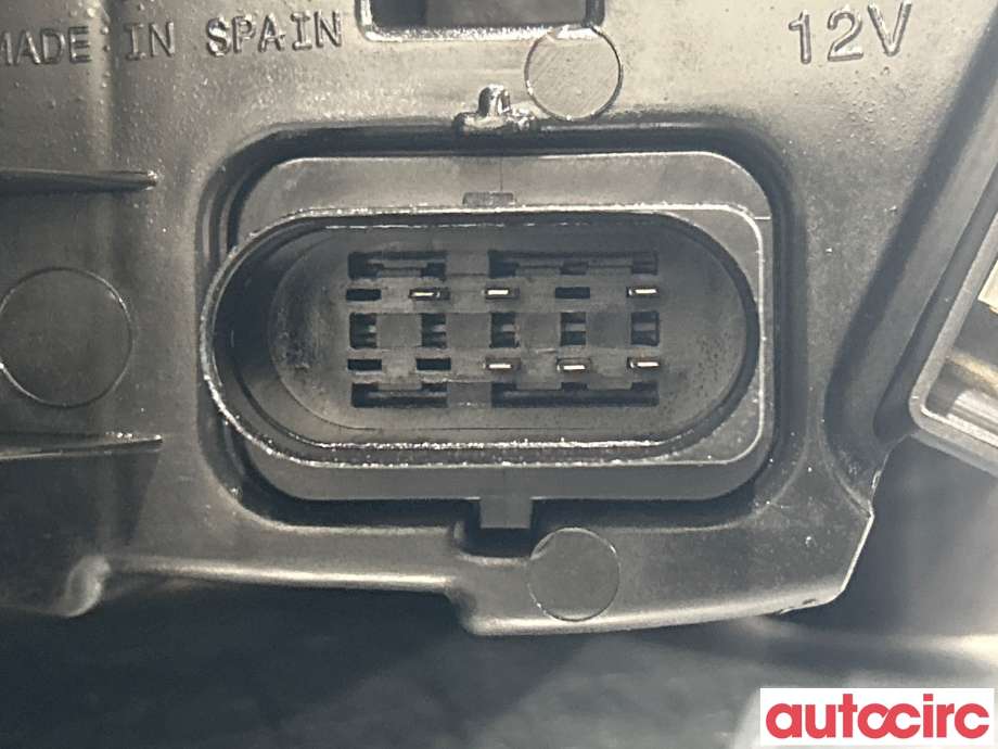 Frontlykt venstre halogen til VW T-Roc 2017-->>  (VOLKSWAGEN|2GA941005B)