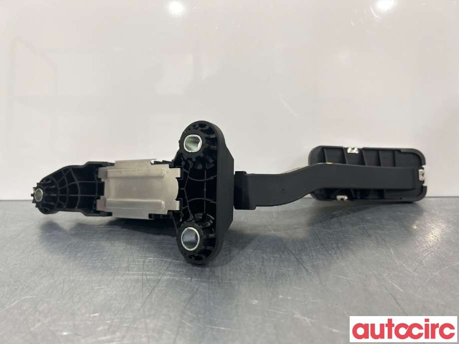 Pedal gass til Hyundai Kona 2017-2021 (Type I, Fase 1)  (HYUNDAI|32700H8110|)