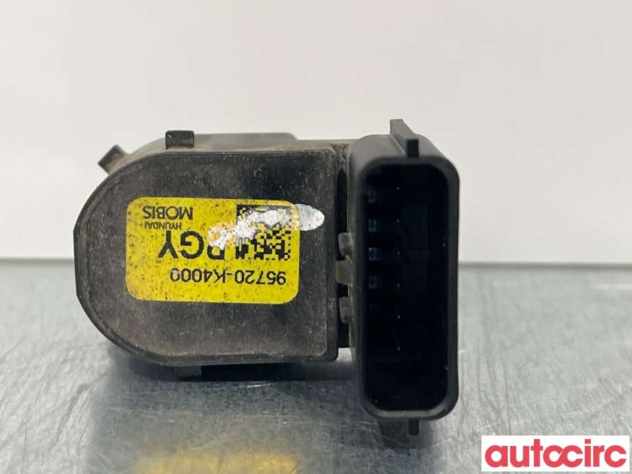 Parkeringssensor bak til Hyundai Kona 2017-2021 (Type I, Fase 1)  (HYUNDAI|95720J9000CA|95720K4000)