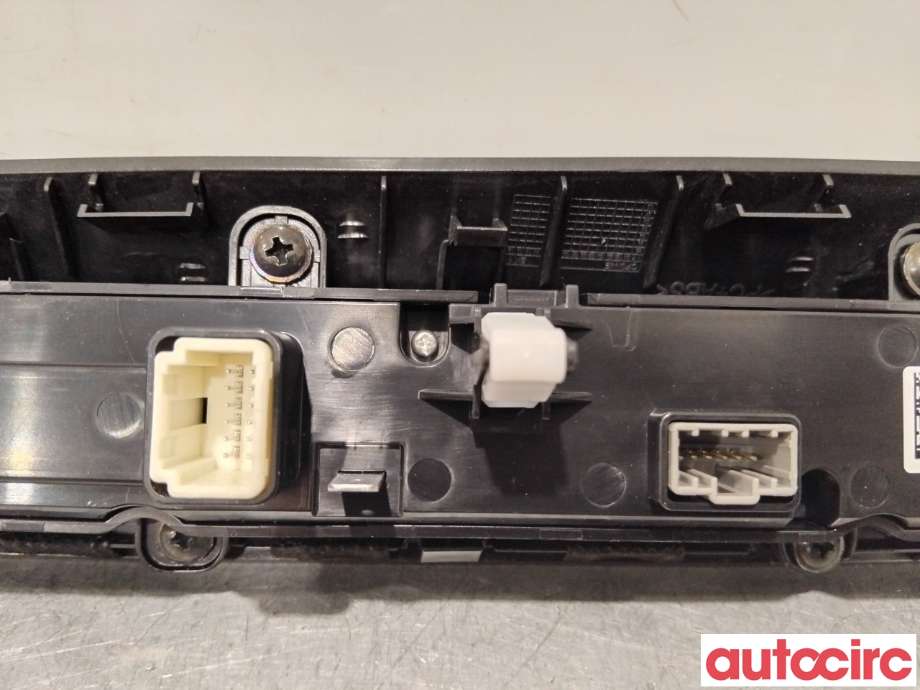 Bryter diverse til Hyundai Kona 2021-2023 (Type I, Fase 2)  (HYUNDAI|96540BE000LS5||96540-BE000LS5)