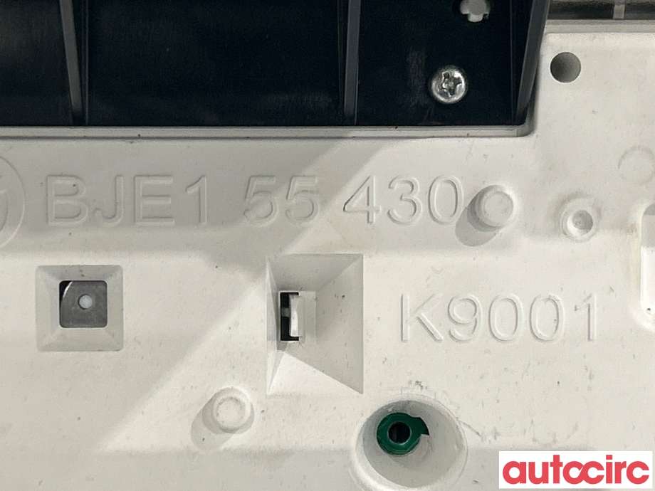 Instrumentpanel til Mazda 3 2013-2016 (Type III, Fase 1)  (MAZDA|BHR15544XA|BJE455471N|BJE155430K9001)