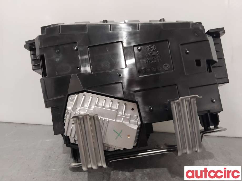 Multimedia display (MCU - Media Controller Unit) til Hyundai Kona 2021-2023 (Type I, Fase 2) (HYUNDAI|94310HF000||94310-HF000)