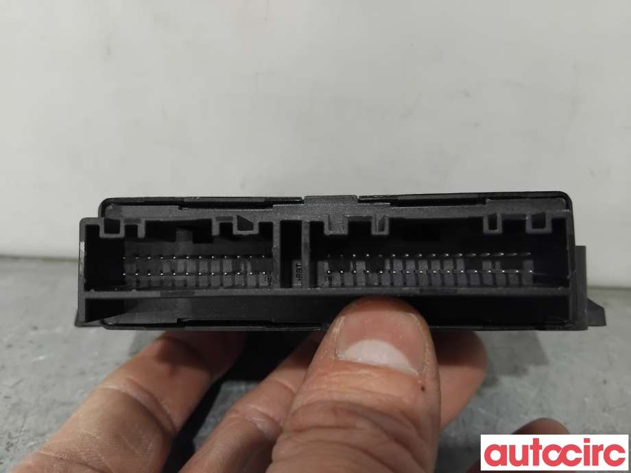 Styreenhet parkering til Renault Megane 2016-->> Type IV (RENAULT|284L01778R|EA39392|284L03029R)