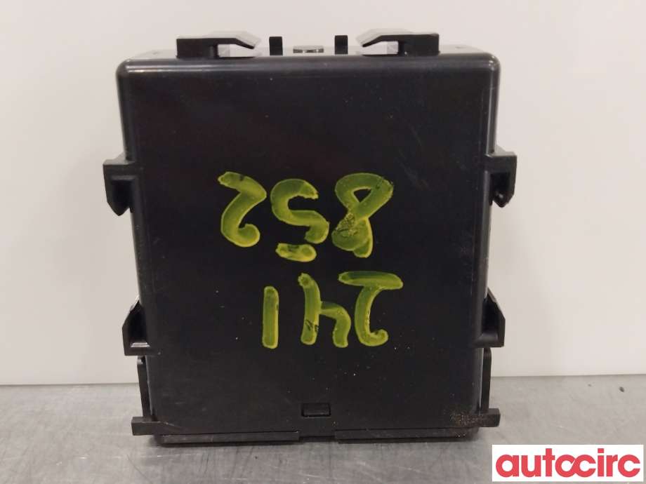 Rele diverse til Toyota bZ4X 2022-->> (TOYOTA|8594042060||85940-42060)