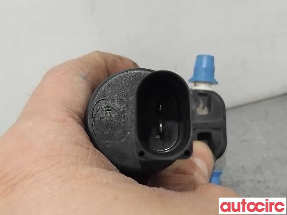 Spylerpumpe foran til VW T-Roc 2017-->>  (VOLKSWAGEN|1K6955651|)