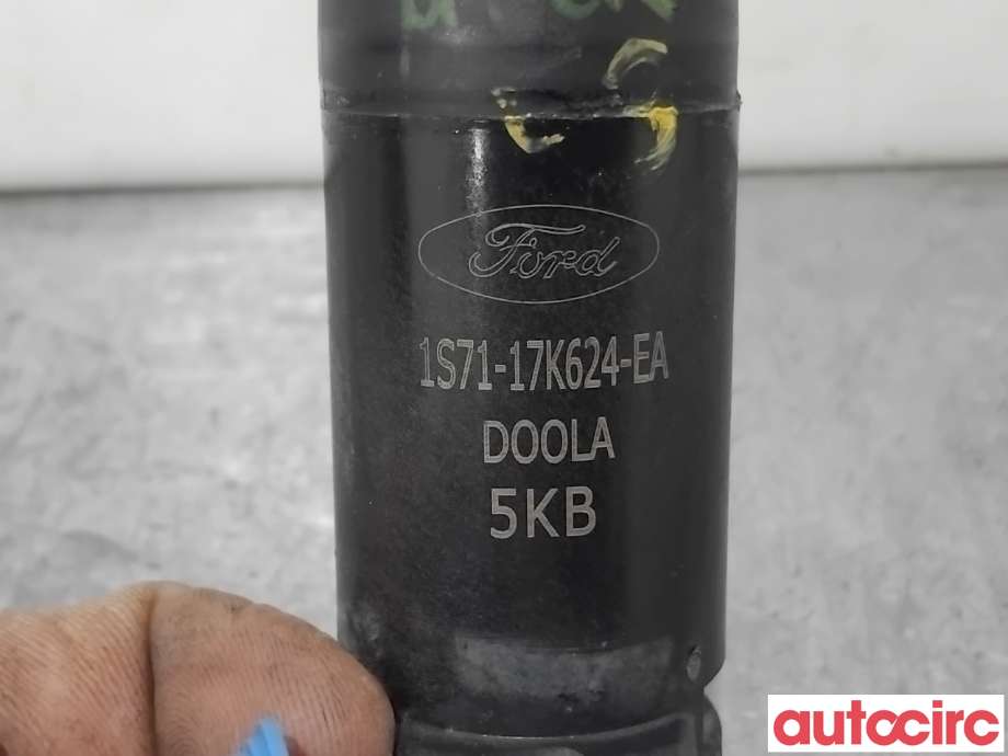 Spylerpumpe foran til Ford Ecosport 2016-->>  (FORD|7003178||1S71-17K624-EA)