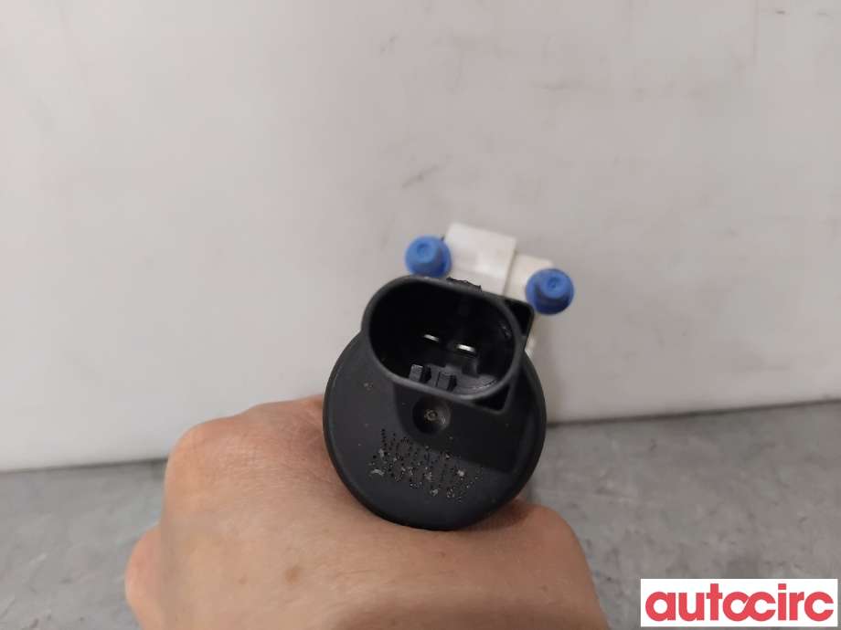 Spylerpumpe foran til Volvo V60/V60 CC 2013-2018 (Type I, Fase 2)  (VOLVO|31349244|)