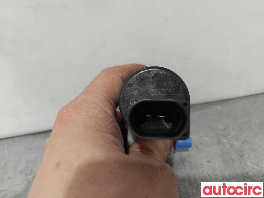 Spylerpumpe foran til VW Up 2012-2019  (VOLKSWAGEN|1K6955651|)