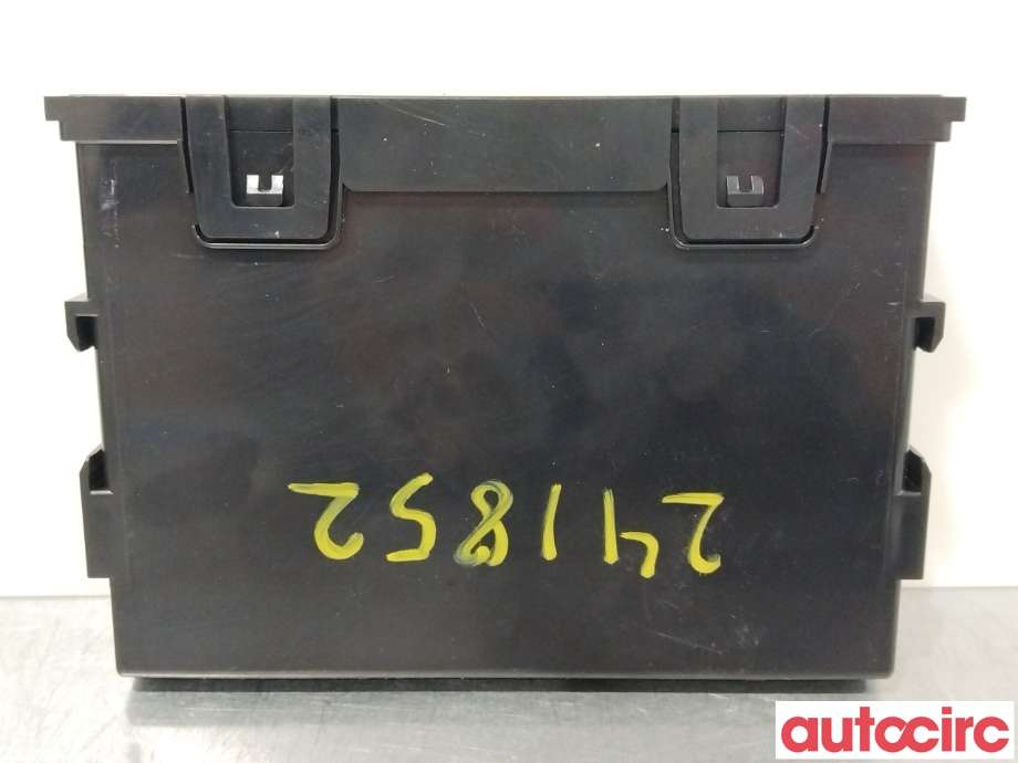 Styreenhet klima/aircondition til Toyota bZ4X 2022-->>  (TOYOTA|886B042060)