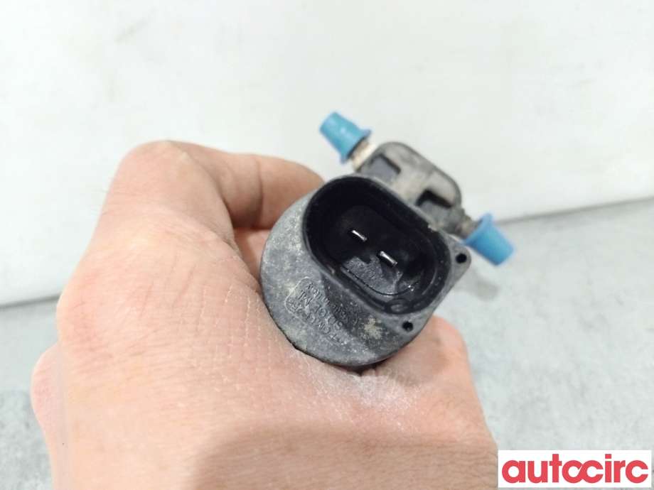 Spylerpumpe foran til VW Tiguan 2011-2016 (Type I, Fase 2)  (VOLKSWAGEN|1K6955651|)