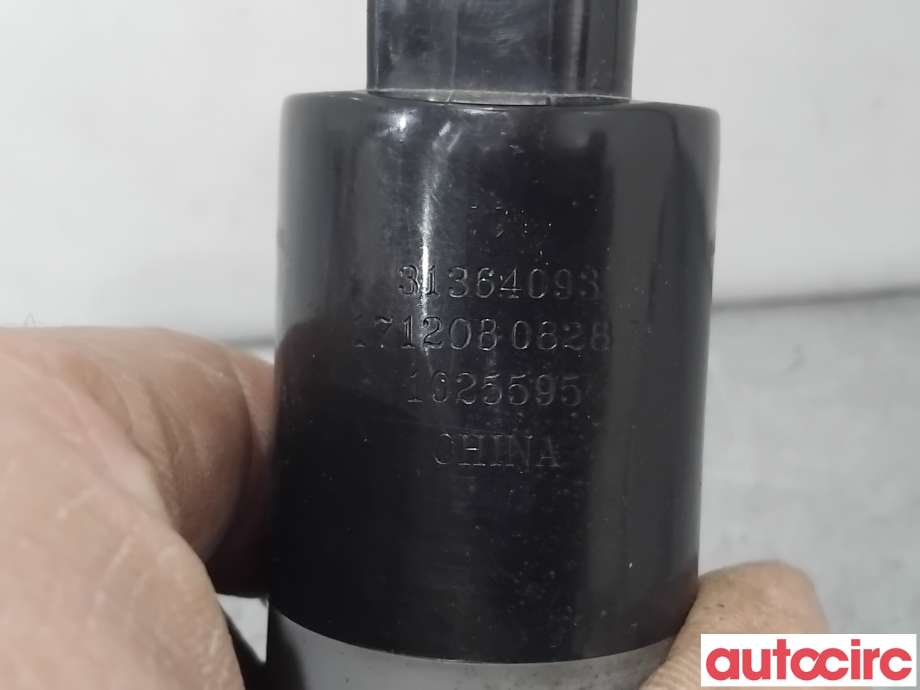 Spylerpumpe foran til Volvo V90 / V90 CC / S90 2016-->> (VOLVO|31378751||31364093)