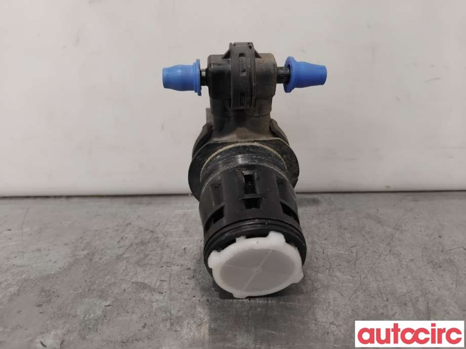 Spylerpumpe foran til Toyota RAV4 2013-2015 (Type IV, Fase 1)  (TOYOTA|8533042010|060210-5810|85330-42010)