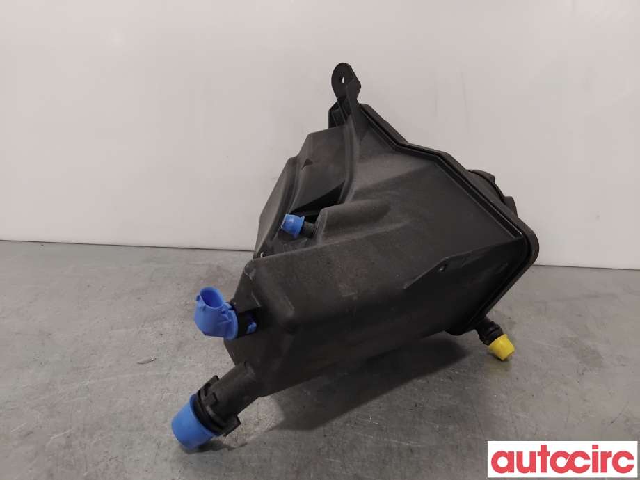 Ekspansjonstank til BMW 1-Serie 2004-2011 (E81/E82/E87/E88) (E81/E82/E87/E88) (BMW|17138570079||17137810592)