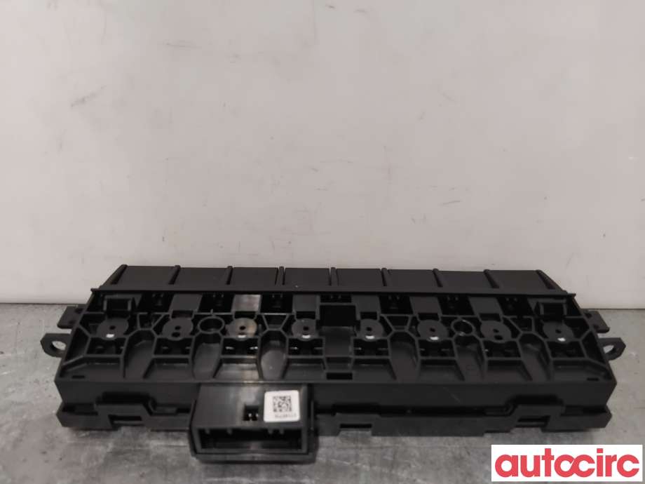 Bryter diverse til Renault Zoe 2013-2019 (Fase 1)  (RENAULT|283E81661R|)