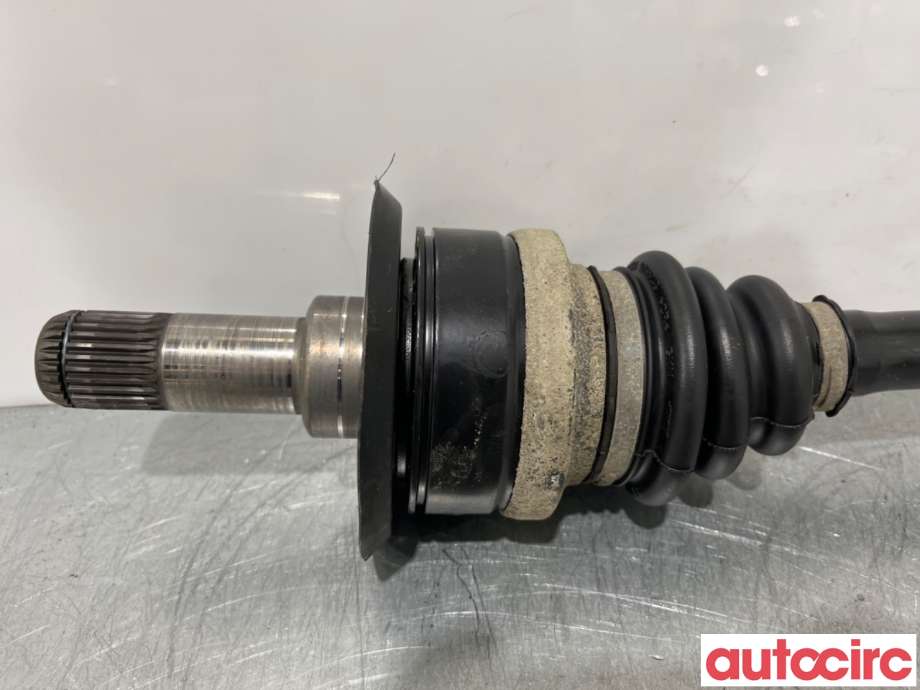 Drivaksel høyre bak til BMW 3-Serie 2012-2018 (F30/F31/F34) (F30/F31/F34) (BMW|33208680348||7597682)
