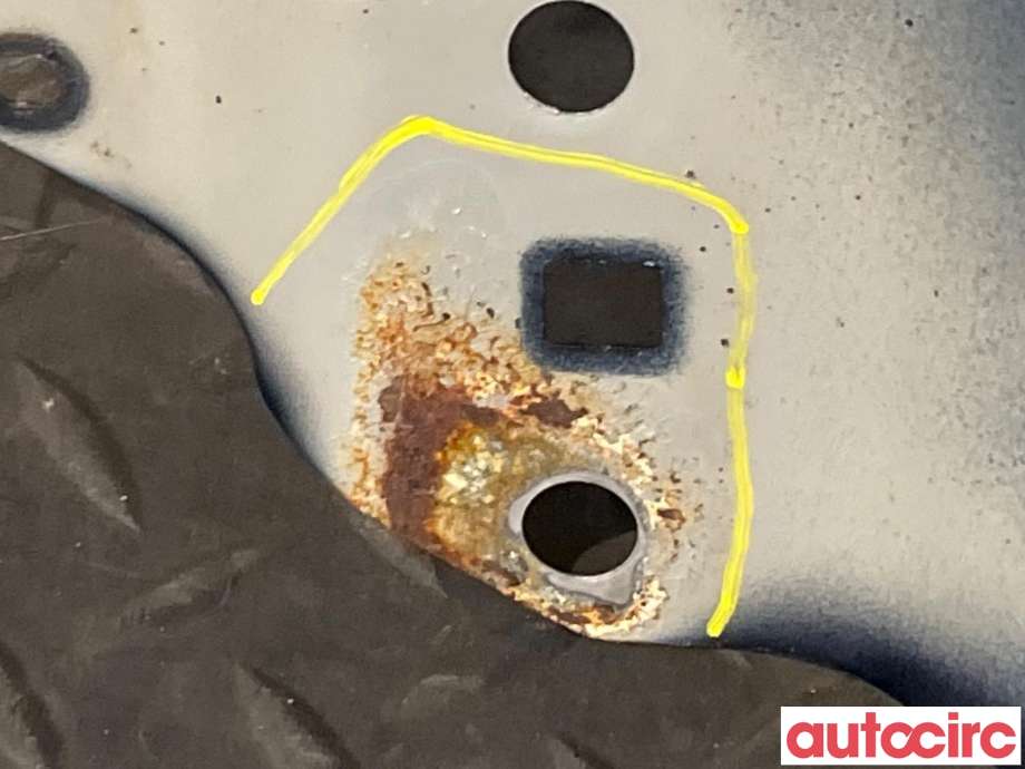Skjerm venstre foran til Mazda CX-5 2012-2017 (Type I)  (MAZDA|KD53-52-211A)