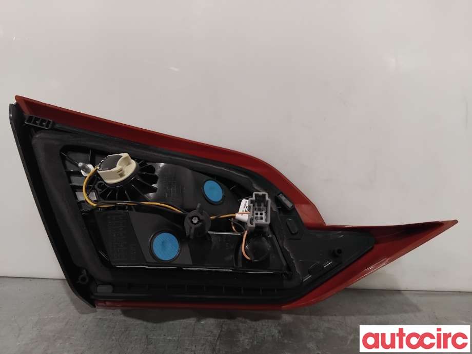 Baklykt høyre indre til Ford Fiesta 2017-->> (Type VII)  (FORD|2527141||H1BB13A602BE)