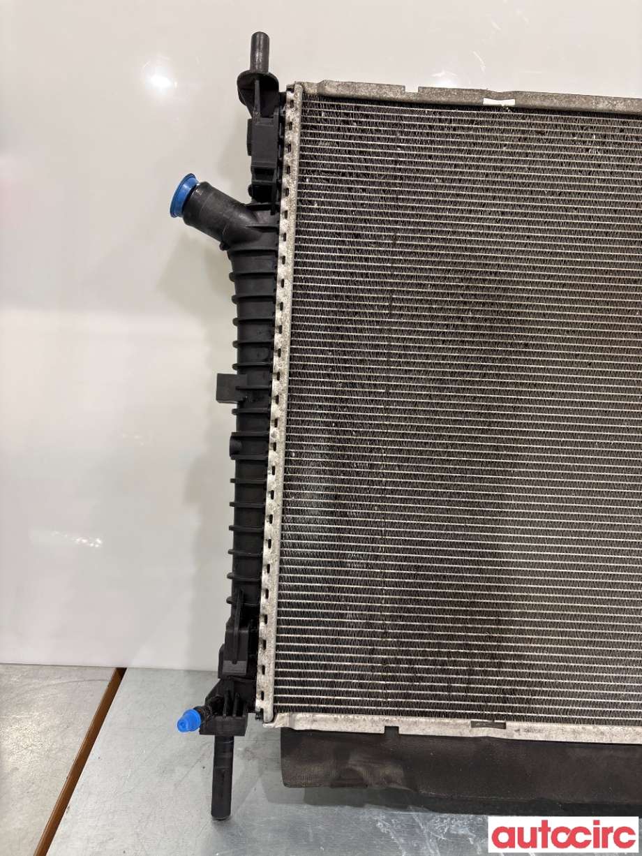 Radiator (manuell gir) til Ford Transit Custom 2013-2023 (Type I)  (FORD|2002228||GK21-8005-BC)