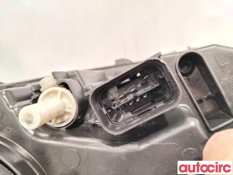 Frontlykt venstre halogen til BMW i3 2013-2022  (BMW|63117448387|90118323|6311-7472185)