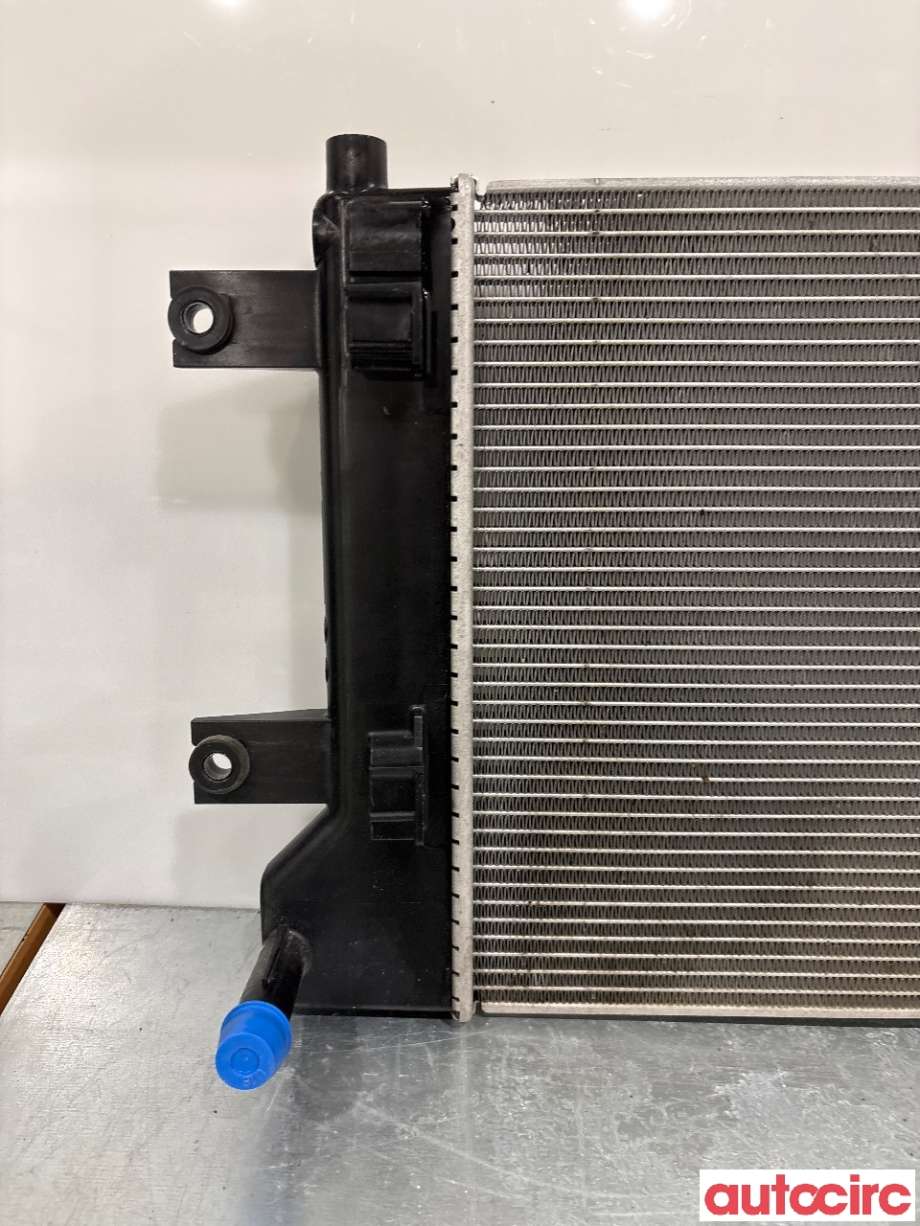 Radiator (automat gir) til Nissan Leaf 2018-->> (Type II)  (NISSAN|214105SH0A|)