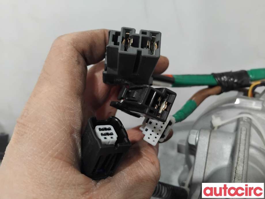 Rattaksel elektrisk servo til Mitsubishi Outlander 2015-->> (Type III, Fase 2)  (MITSUBISHI|4405A150|JJ001-00876|)