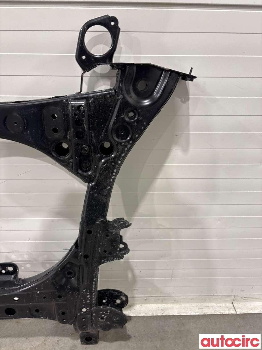 Travers foran hoved til Toyota bZ4X 2022-->>  (TOYOTA|5110042041|)
