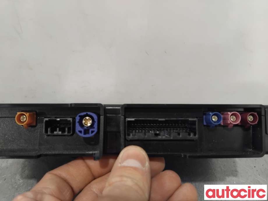 Dashbord telefon til Volvo V90 / V90 CC / S90 2016-->>  (VOLVO|36011549|AC92228501A|32214041)