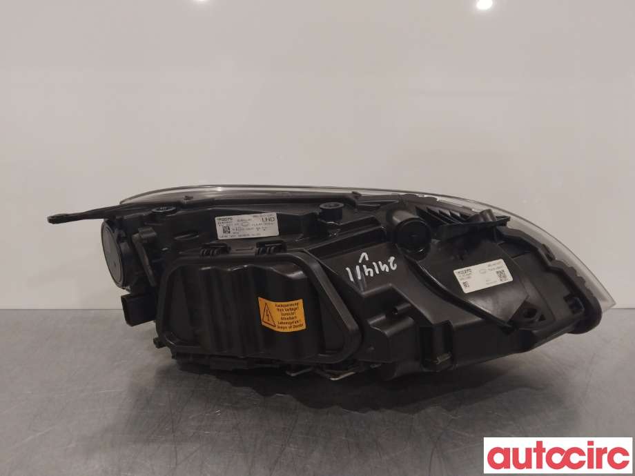 Frontlykt venstre halogen til Volvo V40 2012-2019  (VOLVO|31420121|31420007)