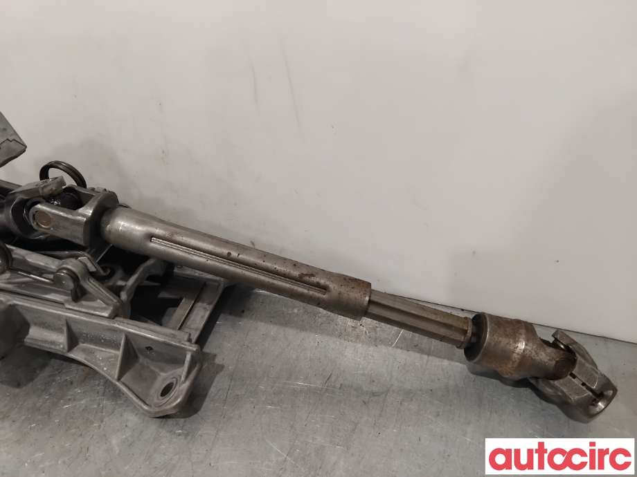 Rattaksel til Land Rover Range Rover, Evoque 2011-2019 (Type I)  (LAND-ROVER|LR032355||BJ32-3C529-DB)