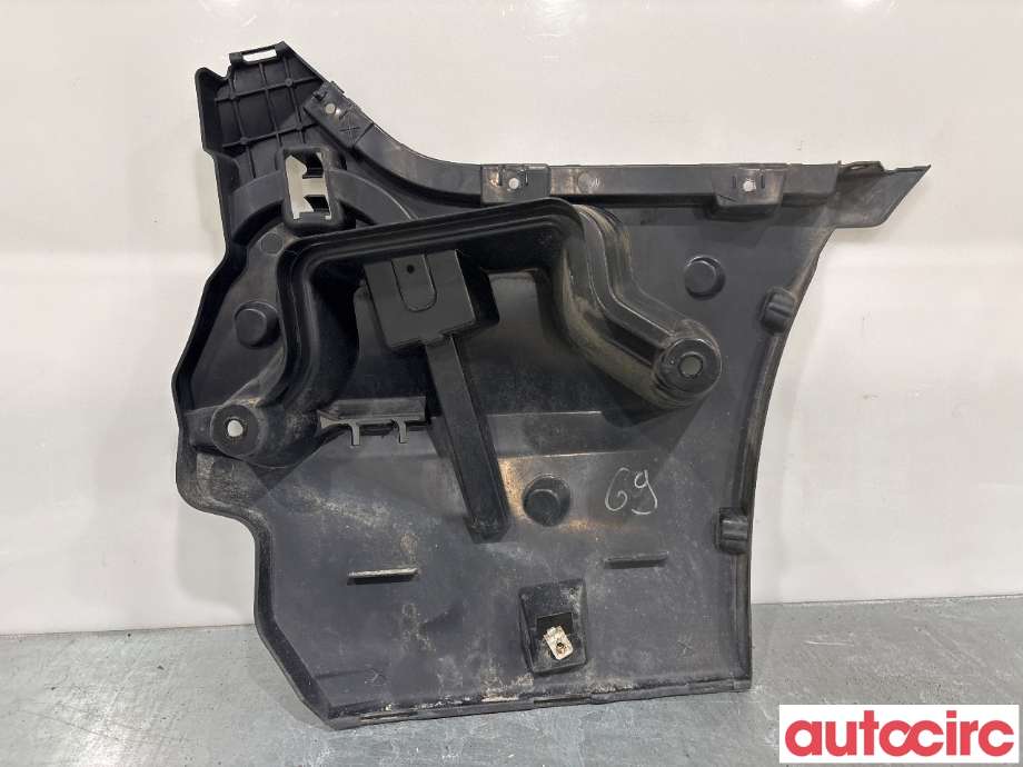 Diverse deler til BMW 5-Serie 2010-2017 (F10/F11) (F10/F11) (BMW|51127207111|)