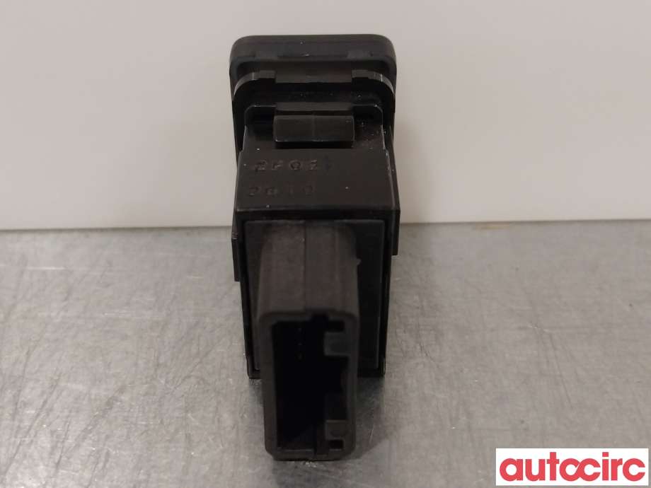 Bryter diverse til Mitsubishi Outlander 2012-2015 (Type III, Fase 1)  (MITSUBISHI|8610A132|)