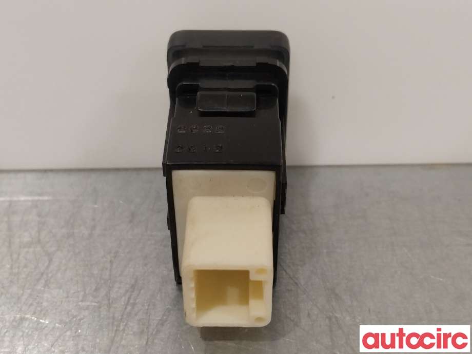 Bryter diverse til Mitsubishi Outlander 2012-2015 (Type III, Fase 1)  (MITSUBISHI|8602A053|)
