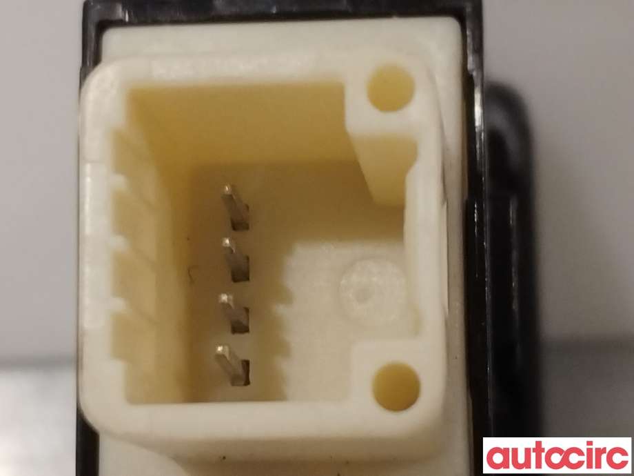 Bryter diverse til Mitsubishi Outlander 2012-2015 (Type III, Fase 1)  (MITSUBISHI|8602A053|)