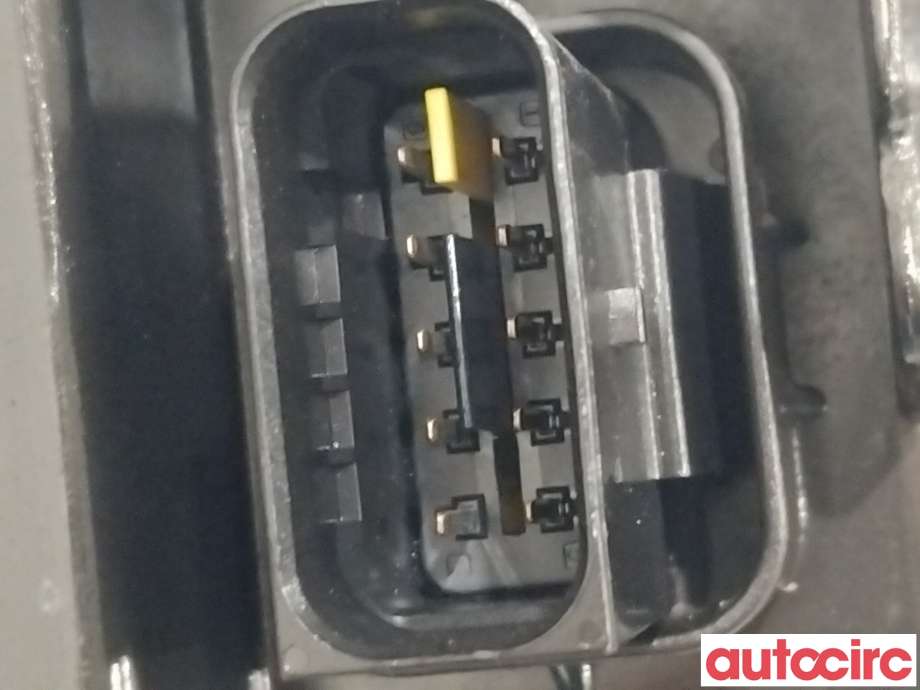 Frontlykt venstre halogen til Peugeot 5008 2017-->> (Type II)  (PEUGEOT|1674017680|9826572780)