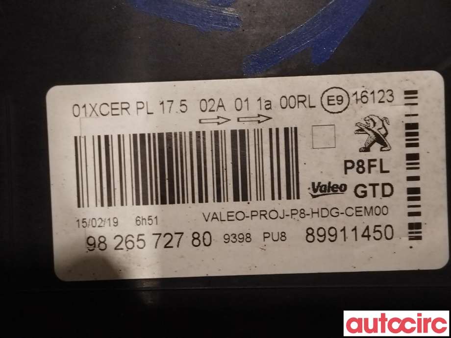 Frontlykt venstre halogen til Peugeot 5008 2017-->> (Type II)  (PEUGEOT|1674017680|9826572780)